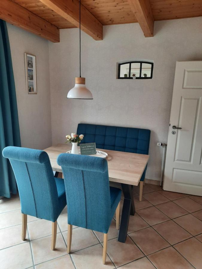 Tolles Ferienhaus In Pilsum - Ferienhaus Trientje - Mit Garten Und Ueberdachter Terrasse מראה חיצוני תמונה