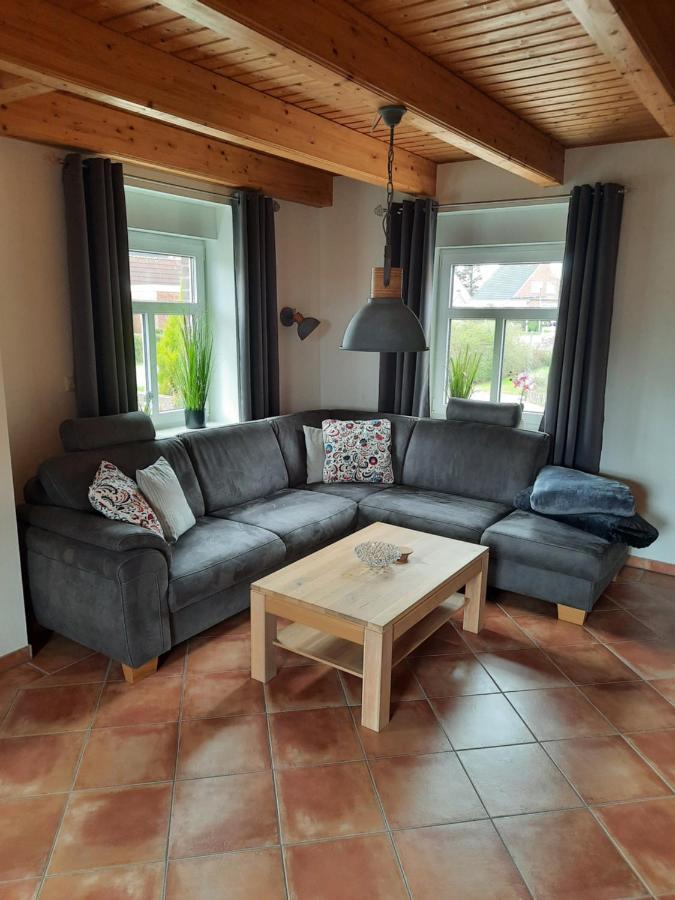 Tolles Ferienhaus In Pilsum - Ferienhaus Trientje - Mit Garten Und Ueberdachter Terrasse מראה חיצוני תמונה